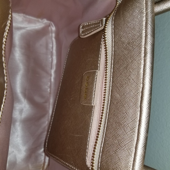 Bebe Tote - Picture 5 of 8